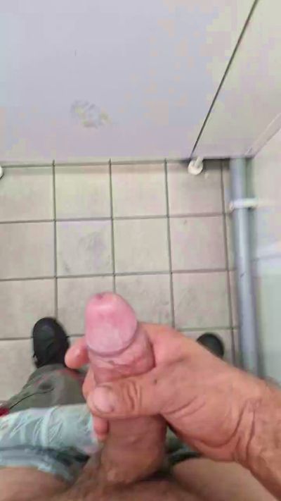 sexyboy8650 live from Germany