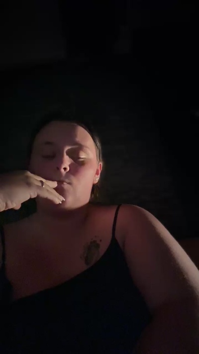 sexynessi21 live from Germany