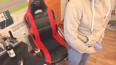 tonibiteen21 live from Germany