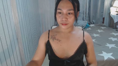 ursweet_trishaa live from Philippines