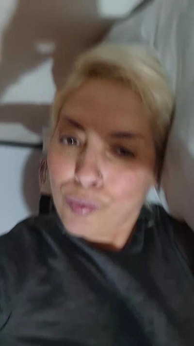 vane1818 live from Argentina