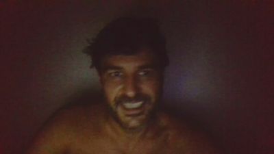 vic_victor live from Spain
