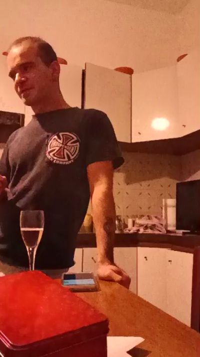 viola_viola live from Italy