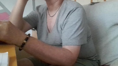 voyuer58hot live from Germany