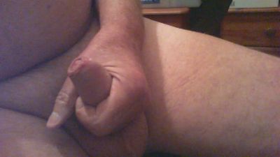 wayne_052 live from United Kingdom