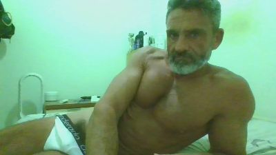 xcutler33 live from Spain