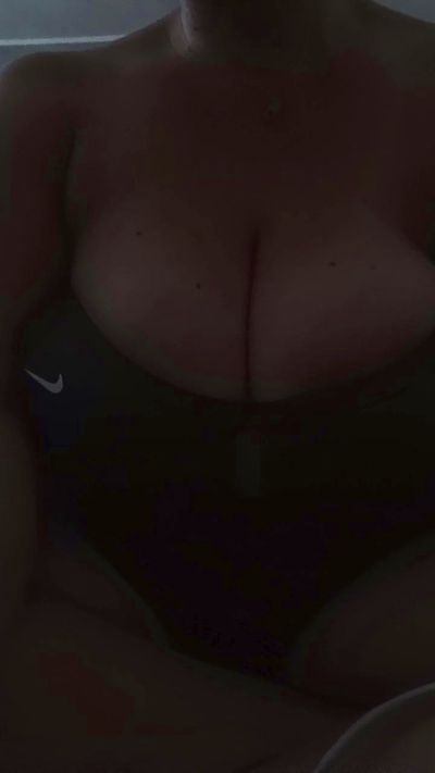 xxxLeilaxxx live from Italy